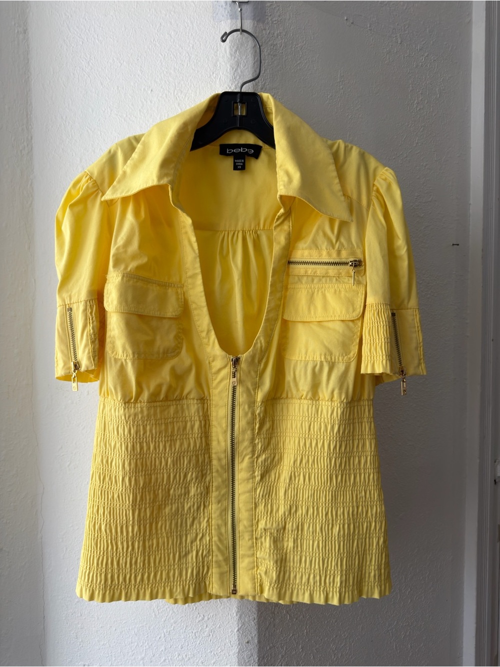 Vintage 00s Bebe yellow zip front short puff sleeve top